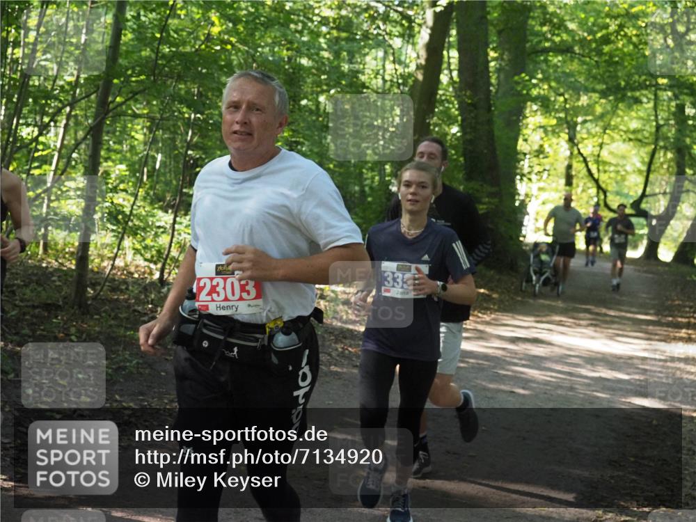 22.09.2024 - 32. Volkslauf durch das schöne Alstertal Miley Keyser http://msf.ph/oto/7134920 22.09.2024 10:51:41 Laufen 2303, 333 meine-sportfotos.de
