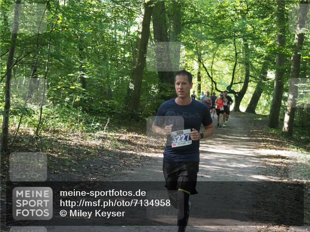 22.09.2024 - 32. Volkslauf durch das schöne Alstertal Miley Keyser http://msf.ph/oto/7134958 22.09.2024 10:51:24 Laufen 3227 meine-sportfotos.de
