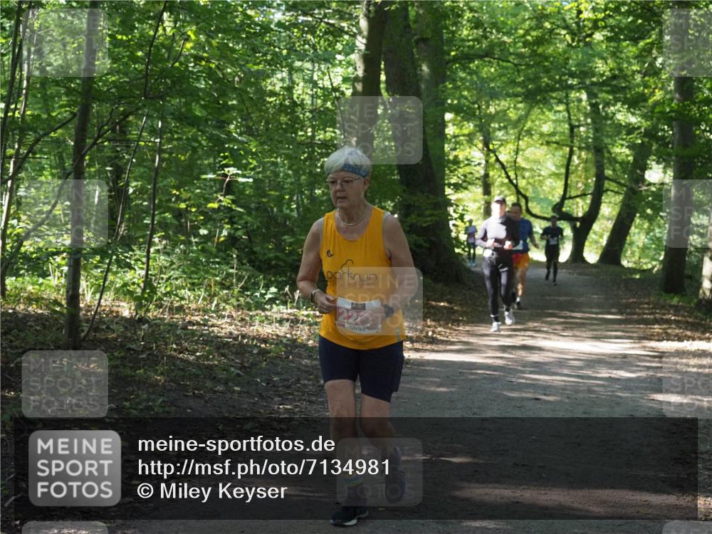 22.09.2024 - 32. Volkslauf durch das schöne Alstertal Miley Keyser http://msf.ph/oto/7134981 22.09.2024 10:51:16 Laufen 22 meine-sportfotos.de
