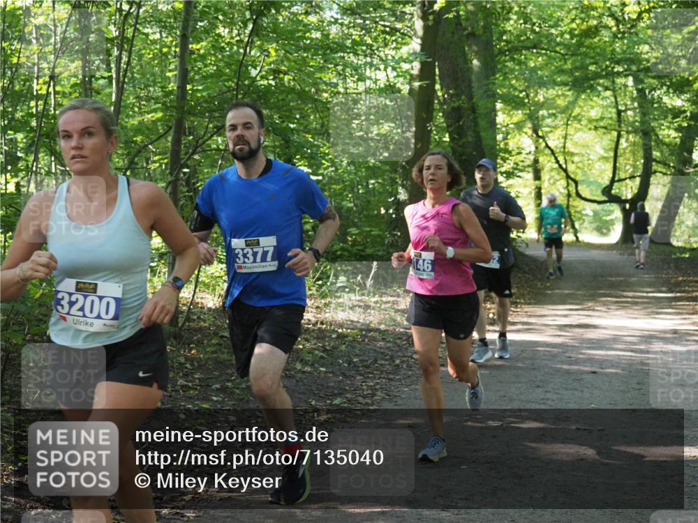 22.09.2024 - 32. Volkslauf durch das schöne Alstertal Miley Keyser http://msf.ph/oto/7135040 22.09.2024 10:50:40 Laufen 3200, 200, 3377, 146 meine-sportfotos.de
