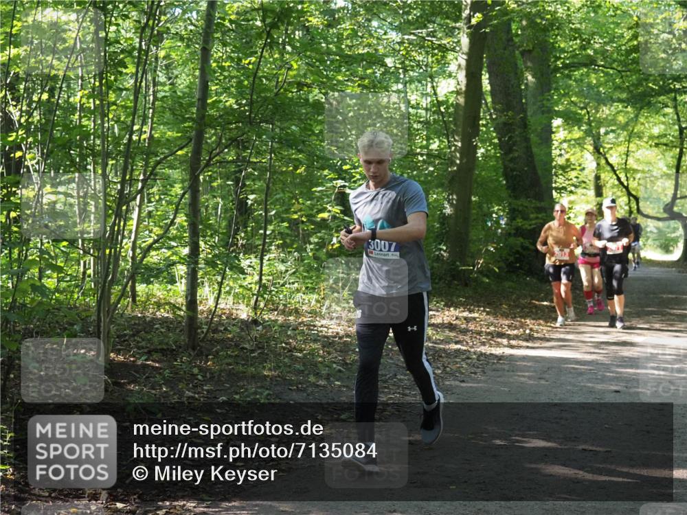 22.09.2024 - 32. Volkslauf durch das schöne Alstertal Miley Keyser http://msf.ph/oto/7135084 22.09.2024 10:50:18 Laufen 3007 meine-sportfotos.de