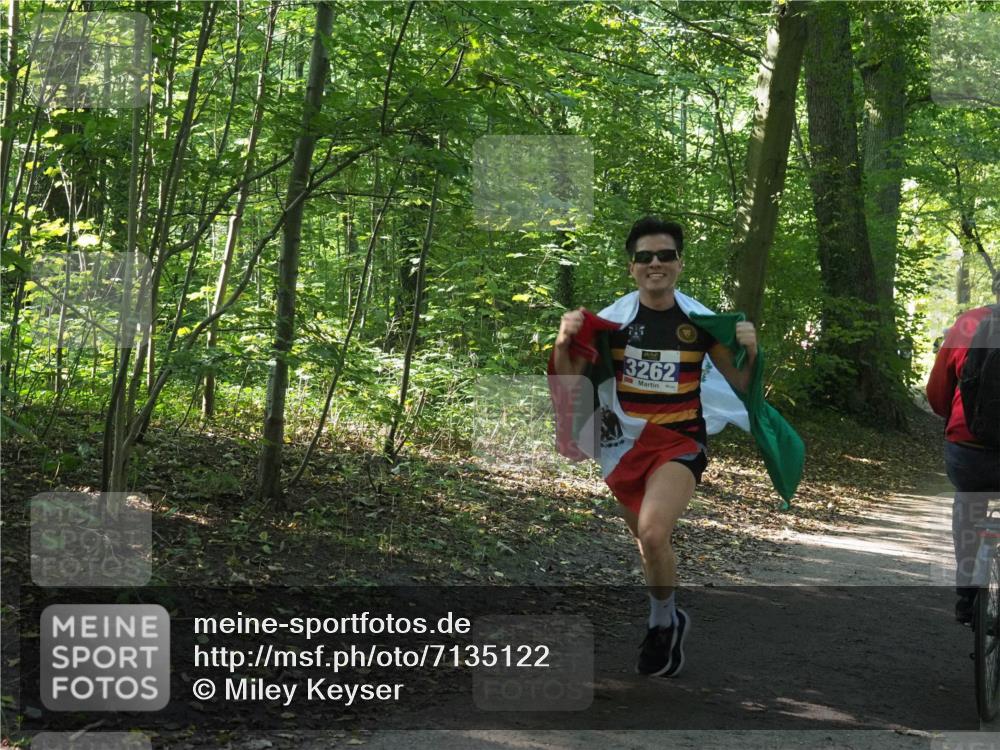 22.09.2024 - 32. Volkslauf durch das schöne Alstertal Miley Keyser http://msf.ph/oto/7135122 22.09.2024 10:50:00 Laufen 3262 meine-sportfotos.de