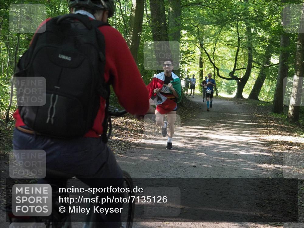 22.09.2024 - 32. Volkslauf durch das schöne Alstertal Miley Keyser http://msf.ph/oto/7135126 22.09.2024 10:49:59 Laufen 262 meine-sportfotos.de