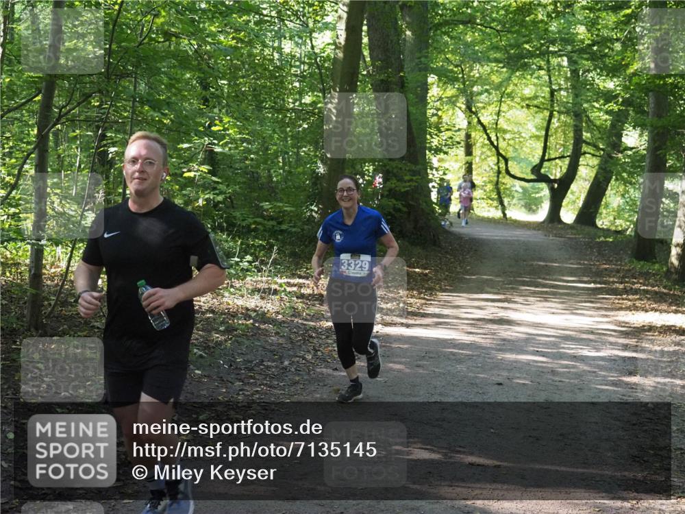22.09.2024 - 32. Volkslauf durch das schöne Alstertal Miley Keyser http://msf.ph/oto/7135145 22.09.2024 10:49:44 Laufen 3329 meine-sportfotos.de
