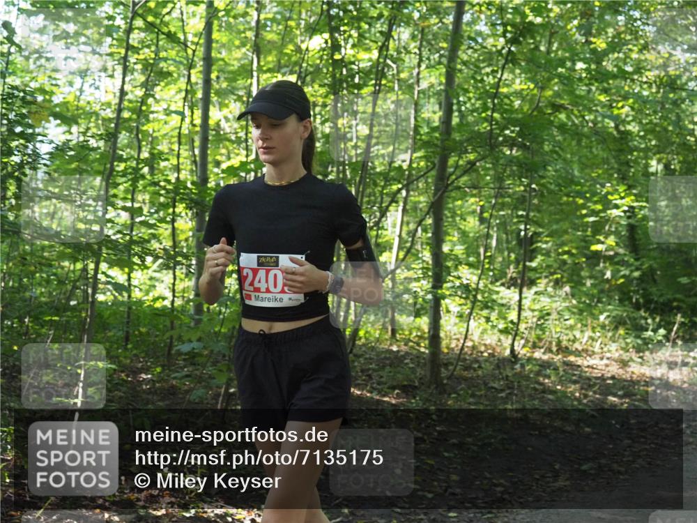 22.09.2024 - 32. Volkslauf durch das schöne Alstertal Miley Keyser http://msf.ph/oto/7135175 22.09.2024 10:49:17 Laufen 240 meine-sportfotos.de