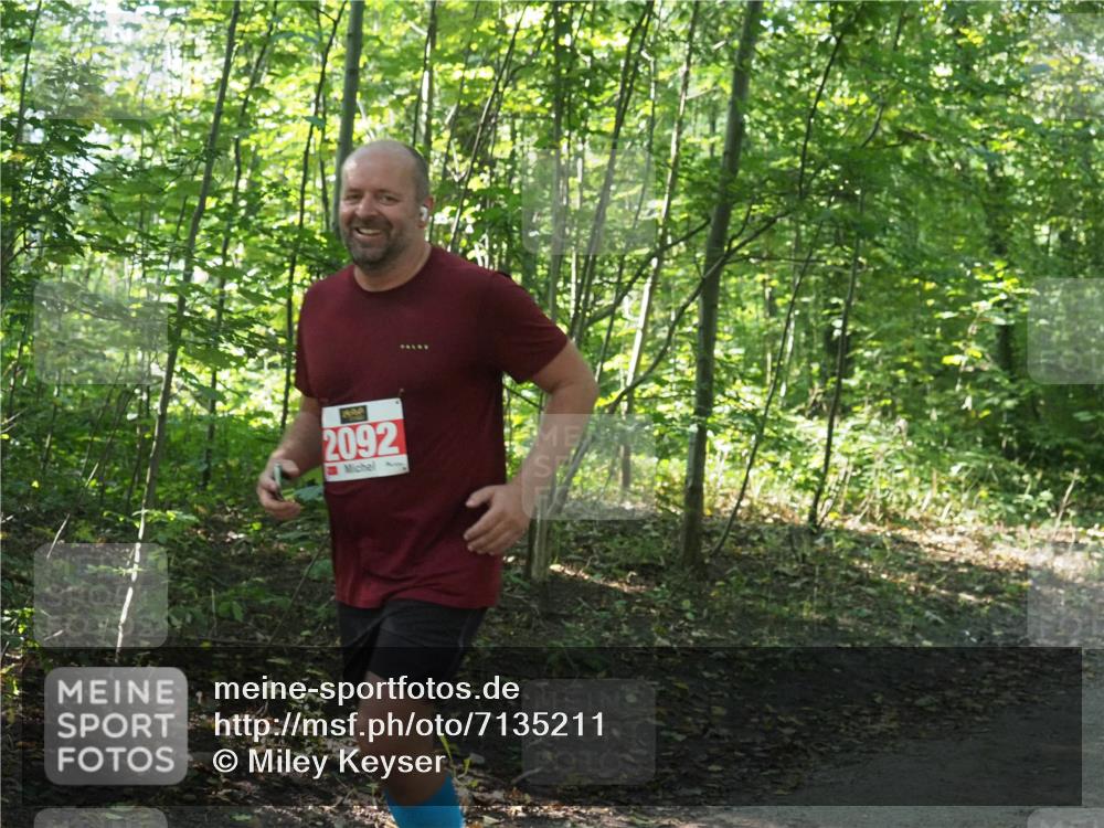22.09.2024 - 32. Volkslauf durch das schöne Alstertal Miley Keyser http://msf.ph/oto/7135211 22.09.2024 10:49:05 Laufen 2092 meine-sportfotos.de