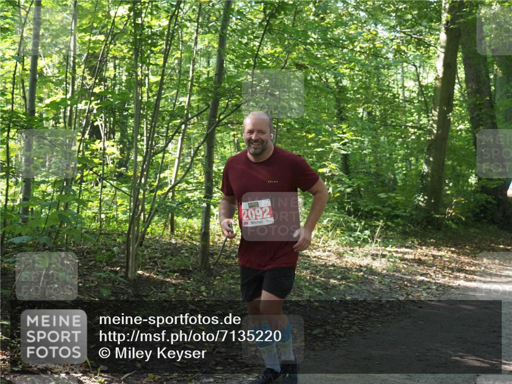 22.09.2024 - 32. Volkslauf durch das schöne Alstertal Miley Keyser http://msf.ph/oto/7135220 22.09.2024 10:49:04 Laufen 2092 meine-sportfotos.de
