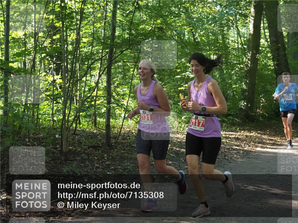 22.09.2024 - 32. Volkslauf durch das schöne Alstertal Miley Keyser http://msf.ph/oto/7135308 22.09.2024 10:48:26 Laufen 2131, 2117, 3344 meine-sportfotos.de