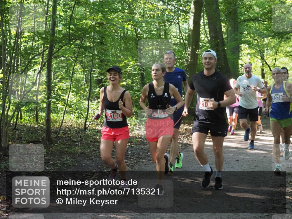 22.09.2024 - 32. Volkslauf durch das schöne Alstertal Miley Keyser http://msf.ph/oto/7135321 22.09.2024 10:48:22 Laufen 2100, 210, 3096, 3330 meine-sportfotos.de
