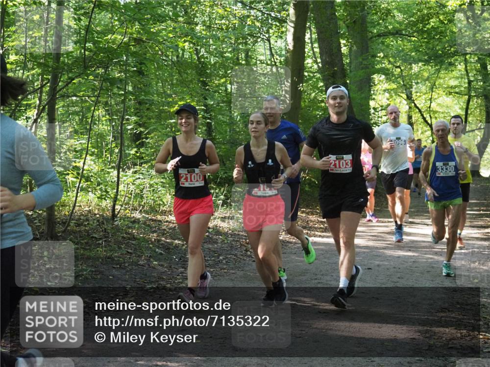 22.09.2024 - 32. Volkslauf durch das schöne Alstertal Miley Keyser http://msf.ph/oto/7135322 22.09.2024 10:48:22 Laufen 2100, 2103, 3096, 3330 meine-sportfotos.de