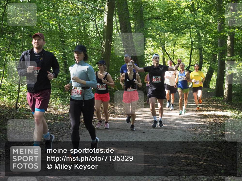 22.09.2024 - 32. Volkslauf durch das schöne Alstertal Miley Keyser http://msf.ph/oto/7135329 22.09.2024 10:48:21 Laufen 63, 2552, 2100, 2103, 3330, 3341 meine-sportfotos.de