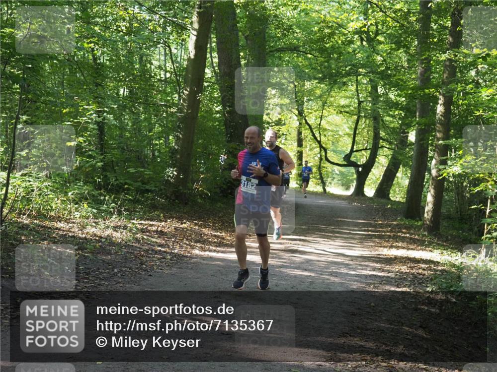 22.09.2024 - 32. Volkslauf durch das schöne Alstertal Miley Keyser http://msf.ph/oto/7135367 22.09.2024 10:47:58 Laufen 3182 meine-sportfotos.de
