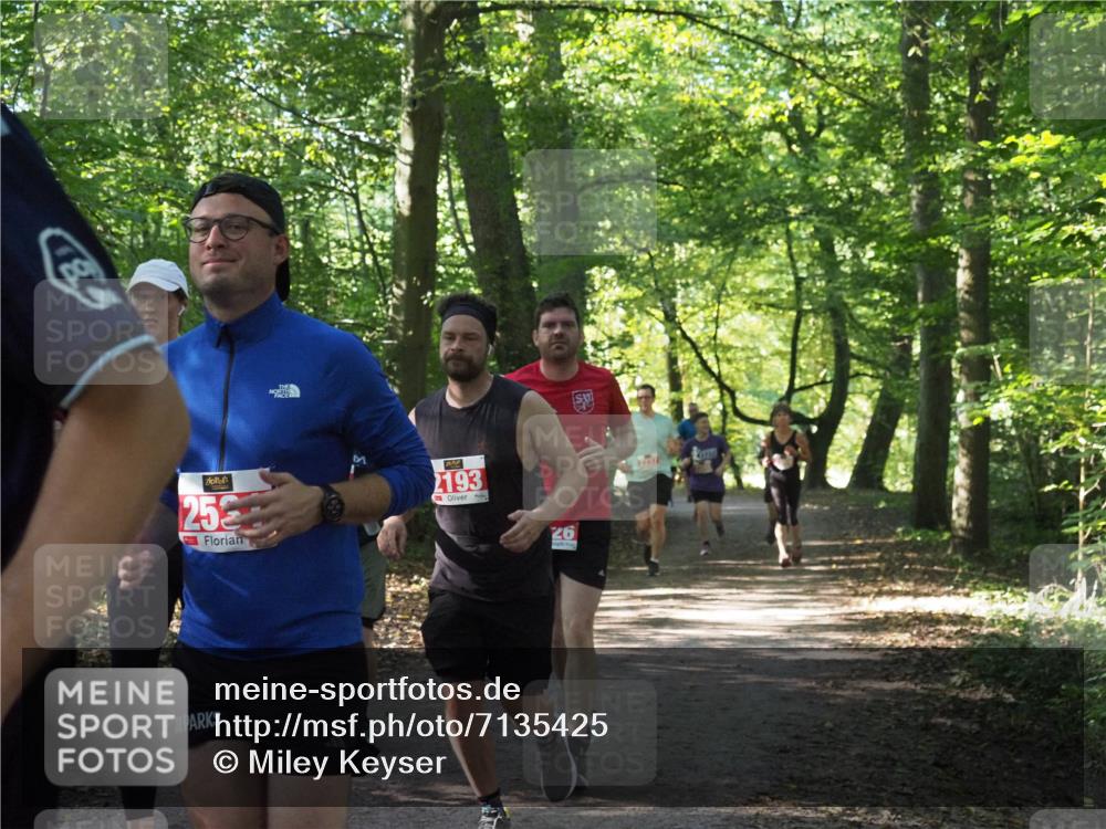 22.09.2024 - 32. Volkslauf durch das schöne Alstertal Miley Keyser http://msf.ph/oto/7135425 22.09.2024 10:47:34 Laufen 25, 193, 26 meine-sportfotos.de