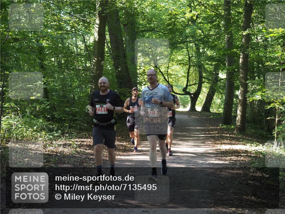 22.09.2024 - 32. Volkslauf durch das schöne Alstertal Miley Keyser http://msf.ph/oto/7135495 22.09.2024 10:47:11 Laufen 2141, 380, 2219, 127 meine-sportfotos.de
