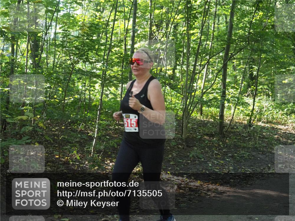 22.09.2024 - 32. Volkslauf durch das schöne Alstertal Miley Keyser http://msf.ph/oto/7135505 22.09.2024 10:47:05 Laufen 15 meine-sportfotos.de