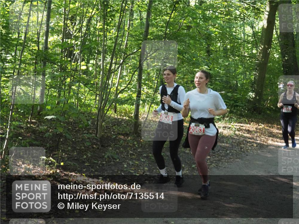 22.09.2024 - 32. Volkslauf durch das schöne Alstertal Miley Keyser http://msf.ph/oto/7135514 22.09.2024 10:47:01 Laufen 2058, 2063 meine-sportfotos.de