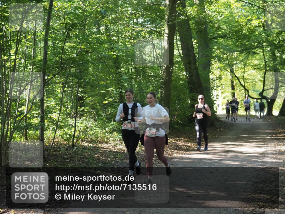 22.09.2024 - 32. Volkslauf durch das schöne Alstertal Miley Keyser http://msf.ph/oto/7135516 22.09.2024 10:47:00 Laufen 2058, 2063 meine-sportfotos.de