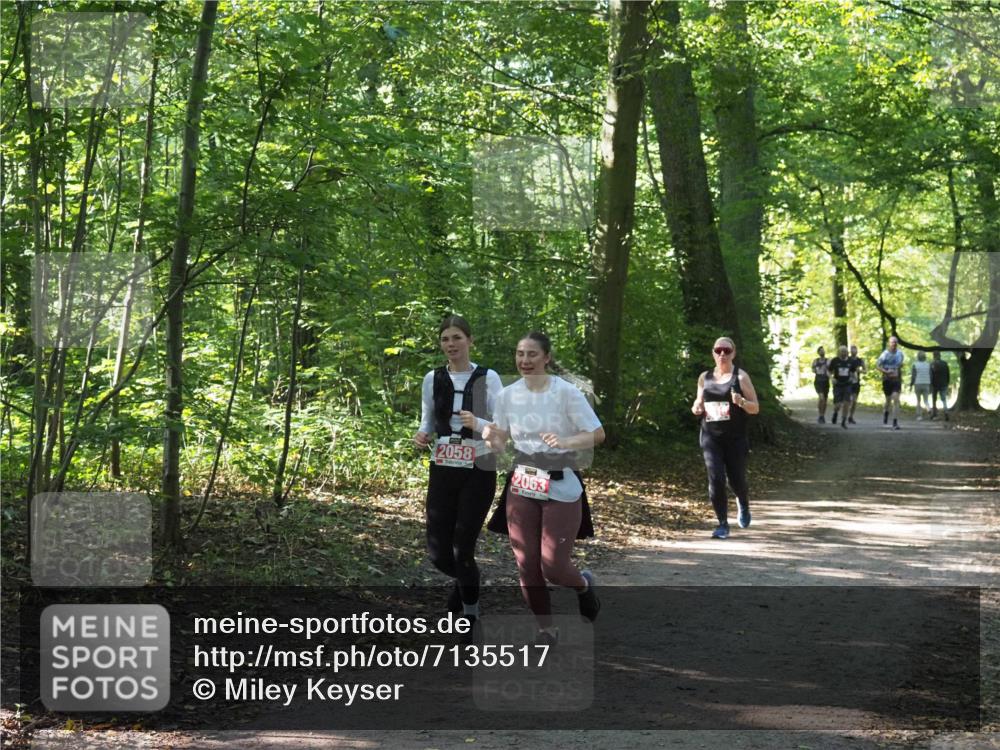 22.09.2024 - 32. Volkslauf durch das schöne Alstertal Miley Keyser http://msf.ph/oto/7135517 22.09.2024 10:47:01 Laufen 2058, 2063 meine-sportfotos.de