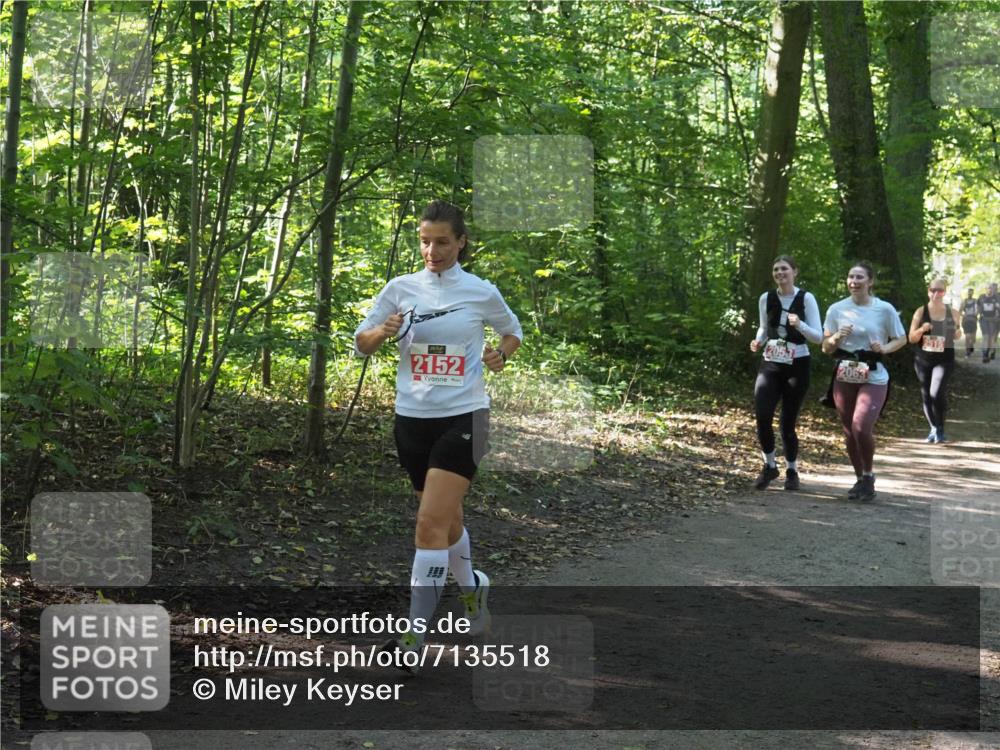22.09.2024 - 32. Volkslauf durch das schöne Alstertal Miley Keyser http://msf.ph/oto/7135518 22.09.2024 10:46:59 Laufen 2152, 2063, 2515 meine-sportfotos.de
