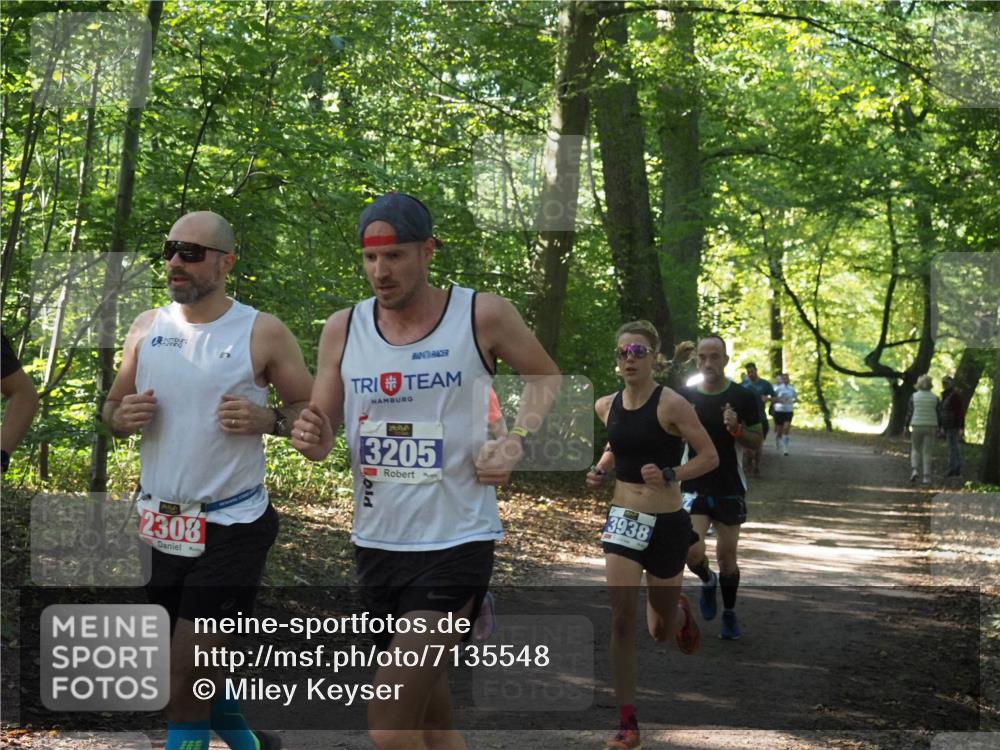 22.09.2024 - 32. Volkslauf durch das schöne Alstertal Miley Keyser http://msf.ph/oto/7135548 22.09.2024 10:46:48 Laufen 2308, 3205, 3938 meine-sportfotos.de