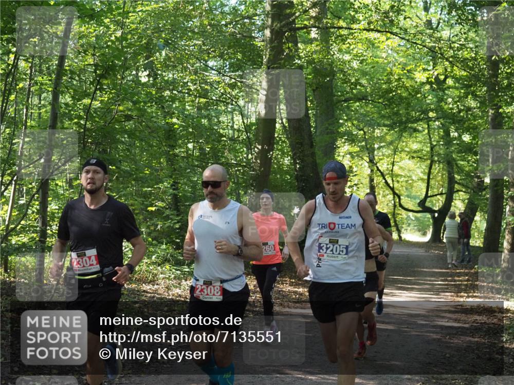 22.09.2024 - 32. Volkslauf durch das schöne Alstertal Miley Keyser http://msf.ph/oto/7135551 22.09.2024 10:46:48 Laufen 2304, 2308, 260, 3205 meine-sportfotos.de