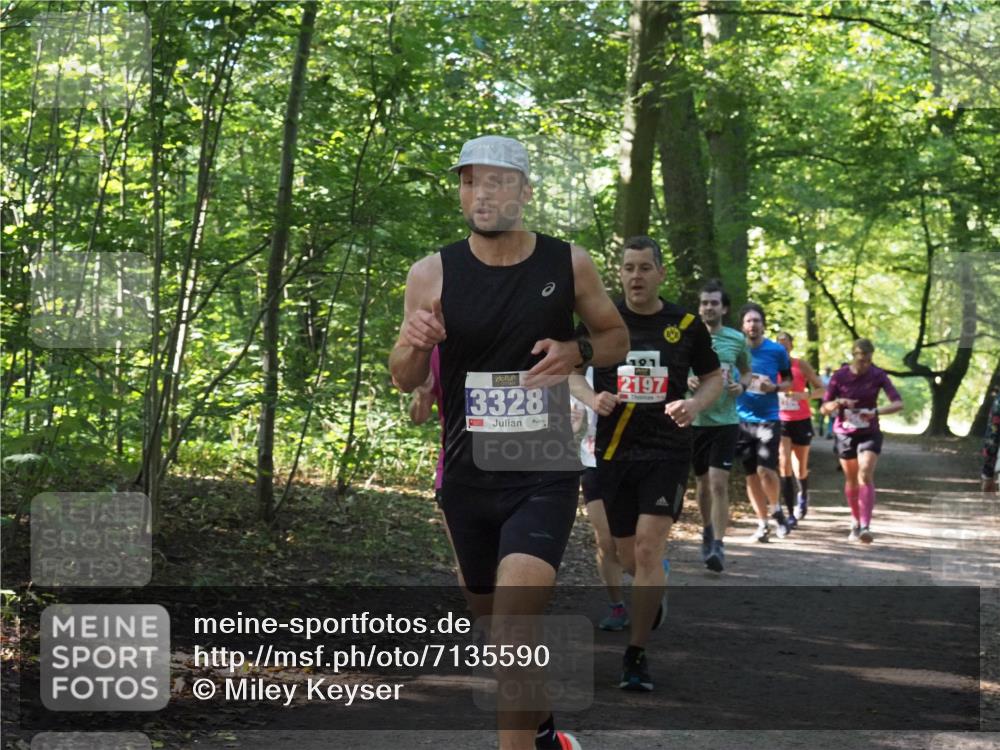 22.09.2024 - 32. Volkslauf durch das schöne Alstertal Miley Keyser http://msf.ph/oto/7135590 22.09.2024 10:46:34 Laufen 3328, 191, 2197 meine-sportfotos.de