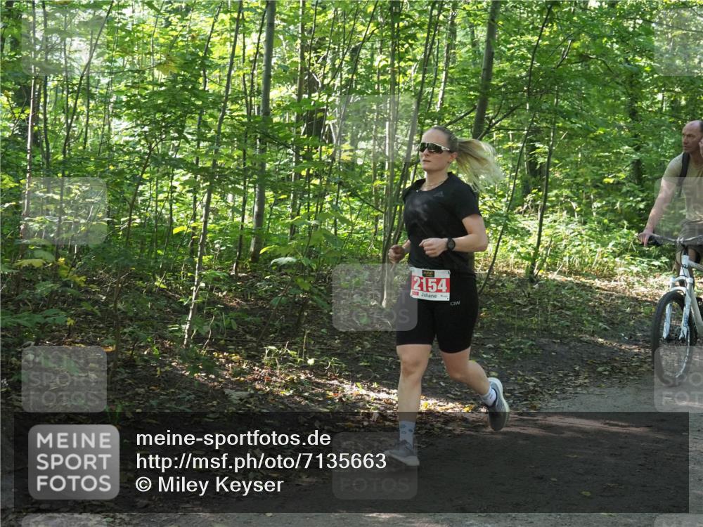 22.09.2024 - 32. Volkslauf durch das schöne Alstertal Miley Keyser http://msf.ph/oto/7135663 22.09.2024 10:45:55 Laufen 2154 meine-sportfotos.de