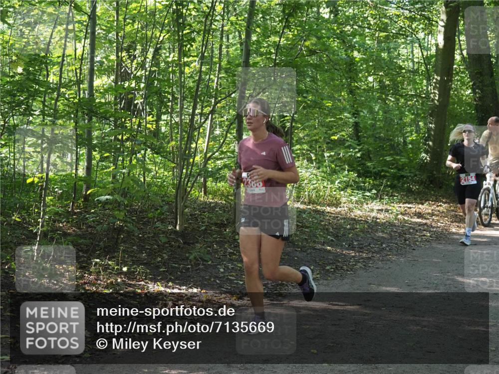 22.09.2024 - 32. Volkslauf durch das schöne Alstertal Miley Keyser http://msf.ph/oto/7135669 22.09.2024 10:45:52 Laufen 2380, 2154 meine-sportfotos.de