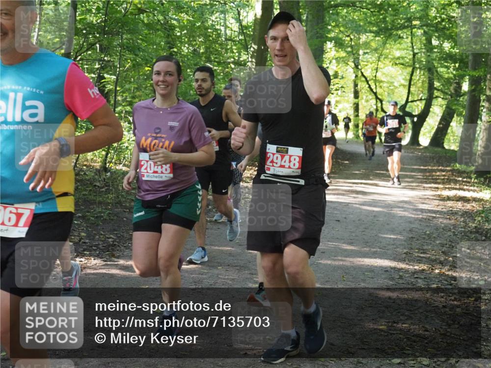 22.09.2024 - 32. Volkslauf durch das schöne Alstertal Miley Keyser http://msf.ph/oto/7135703 22.09.2024 10:45:33 Laufen 067, 2048, 2948 meine-sportfotos.de