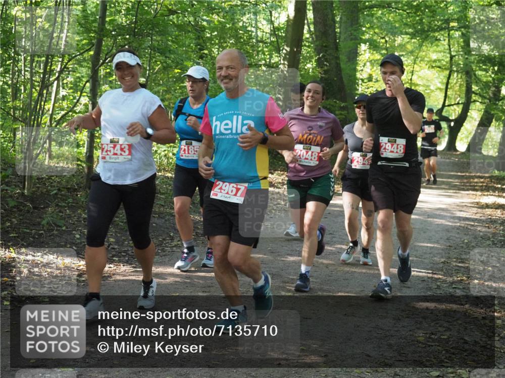 22.09.2024 - 32. Volkslauf durch das schöne Alstertal Miley Keyser http://msf.ph/oto/7135710 22.09.2024 10:45:33 Laufen 2543, 2185, 2048, 2967, 1, 2948, 2949 meine-sportfotos.de