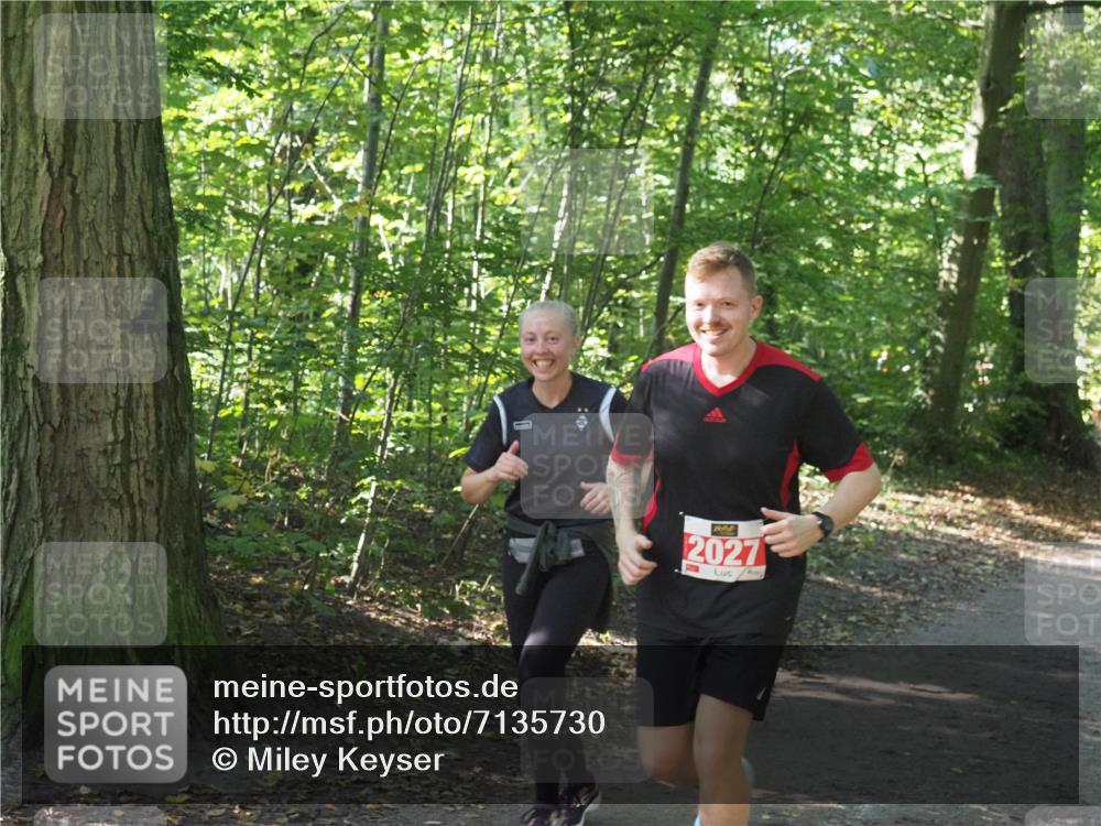 22.09.2024 - 32. Volkslauf durch das schöne Alstertal Miley Keyser http://msf.ph/oto/7135730 22.09.2024 10:45:25 Laufen 2027 meine-sportfotos.de
