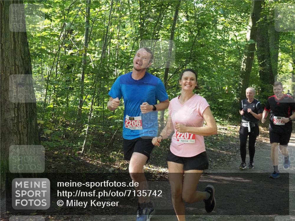 22.09.2024 - 32. Volkslauf durch das schöne Alstertal Miley Keyser http://msf.ph/oto/7135742 22.09.2024 10:45:24 Laufen 2206, 42207, 202 meine-sportfotos.de