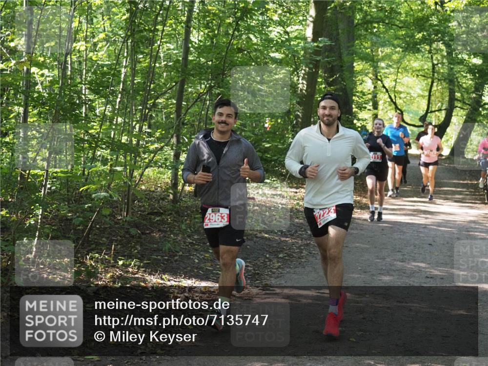 22.09.2024 - 32. Volkslauf durch das schöne Alstertal Miley Keyser http://msf.ph/oto/7135747 22.09.2024 10:45:18 Laufen 2963, 2223, 111 meine-sportfotos.de