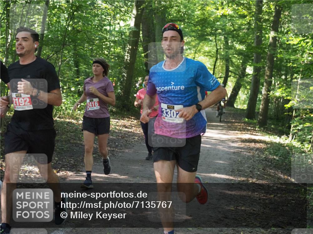 22.09.2024 - 32. Volkslauf durch das schöne Alstertal Miley Keyser http://msf.ph/oto/7135767 22.09.2024 10:45:10 Laufen 192, 2416, 3302 meine-sportfotos.de