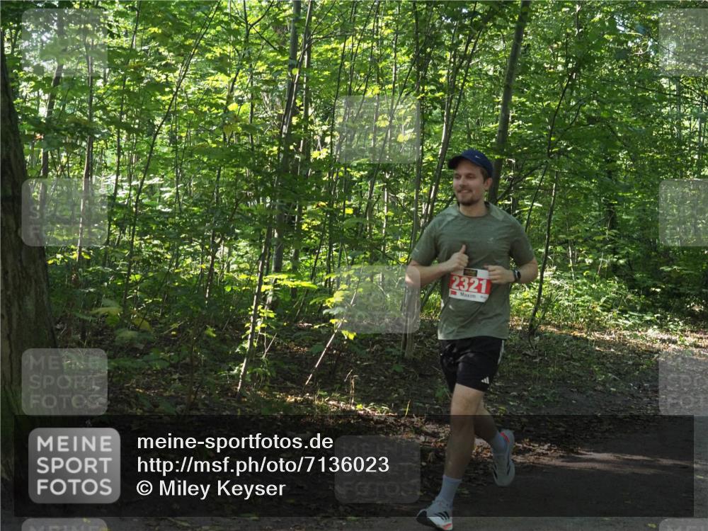 22.09.2024 - 32. Volkslauf durch das schöne Alstertal Miley Keyser http://msf.ph/oto/7136023 22.09.2024 10:43:14 Laufen 2321 meine-sportfotos.de