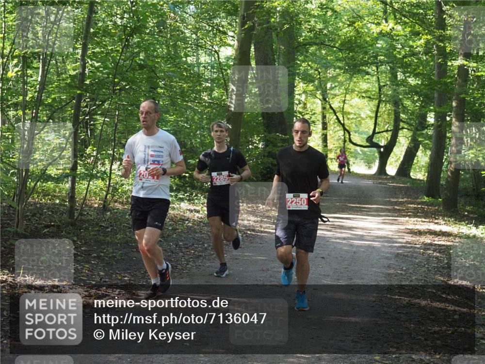 22.09.2024 - 32. Volkslauf durch das schöne Alstertal Miley Keyser http://msf.ph/oto/7136047 22.09.2024 10:42:56 Laufen 20, 2285, 2250 meine-sportfotos.de