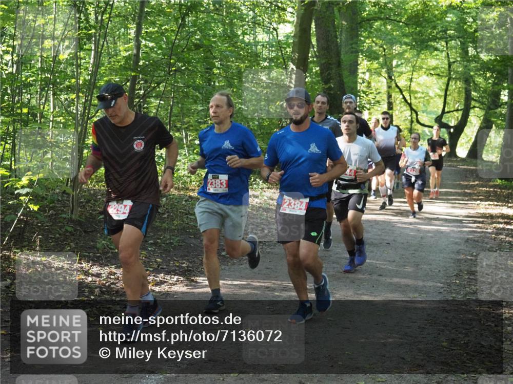 22.09.2024 - 32. Volkslauf durch das schöne Alstertal Miley Keyser http://msf.ph/oto/7136072 22.09.2024 10:42:42 Laufen 2294, 2383, 2384 meine-sportfotos.de