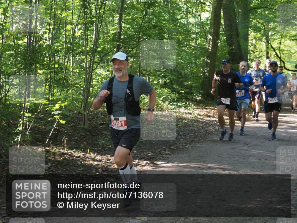 22.09.2024 - 32. Volkslauf durch das schöne Alstertal Miley Keyser http://msf.ph/oto/7136078 22.09.2024 10:42:40 Laufen 091, 294, 2384 meine-sportfotos.de