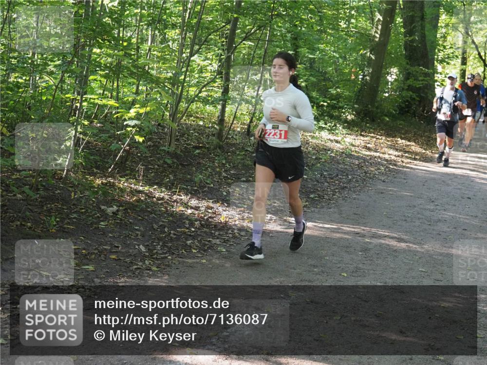 22.09.2024 - 32. Volkslauf durch das schöne Alstertal Miley Keyser http://msf.ph/oto/7136087 22.09.2024 10:42:37 Laufen 2231 meine-sportfotos.de