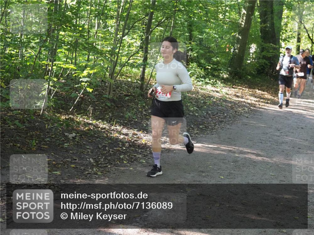 22.09.2024 - 32. Volkslauf durch das schöne Alstertal Miley Keyser http://msf.ph/oto/7136089 22.09.2024 10:42:37 Laufen  meine-sportfotos.de