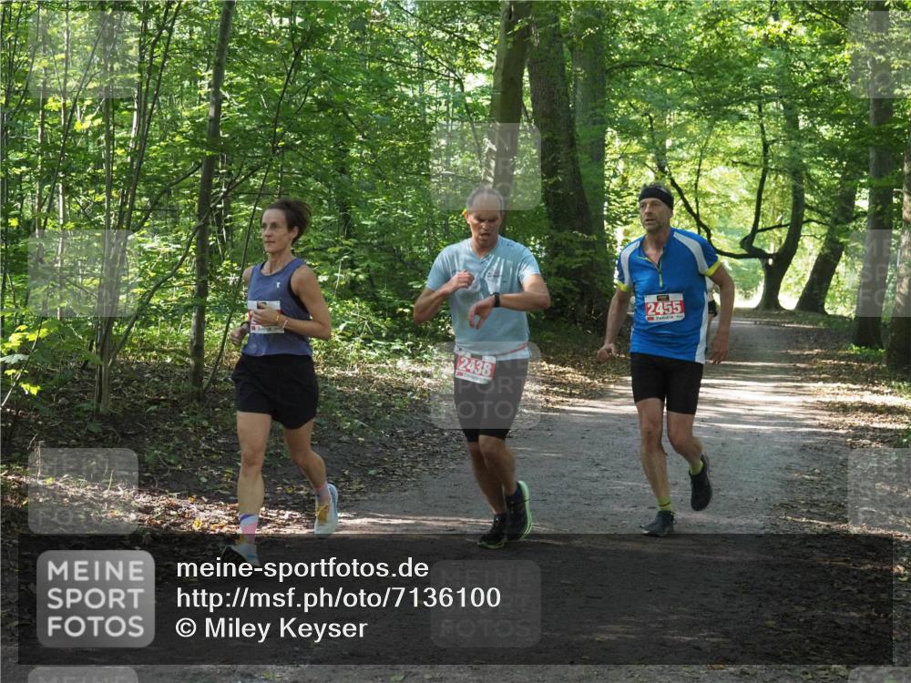 22.09.2024 - 32. Volkslauf durch das schöne Alstertal Miley Keyser http://msf.ph/oto/7136100 22.09.2024 10:42:30 Laufen 2438, 2455 meine-sportfotos.de