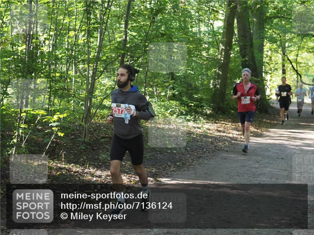 22.09.2024 - 32. Volkslauf durch das schöne Alstertal Miley Keyser http://msf.ph/oto/7136124 22.09.2024 10:42:23 Laufen 2572, 2295 meine-sportfotos.de