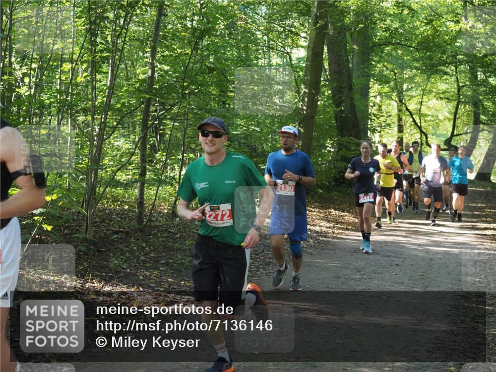 22.09.2024 - 32. Volkslauf durch das schöne Alstertal Miley Keyser http://msf.ph/oto/7136146 22.09.2024 10:42:16 Laufen 2272, 2130, 2441 meine-sportfotos.de