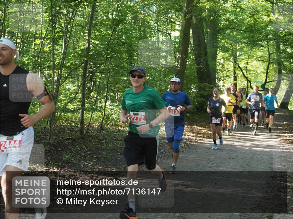 22.09.2024 - 32. Volkslauf durch das schöne Alstertal Miley Keyser http://msf.ph/oto/7136147 22.09.2024 10:42:16 Laufen 2444, 2272, 2130, 2441 meine-sportfotos.de