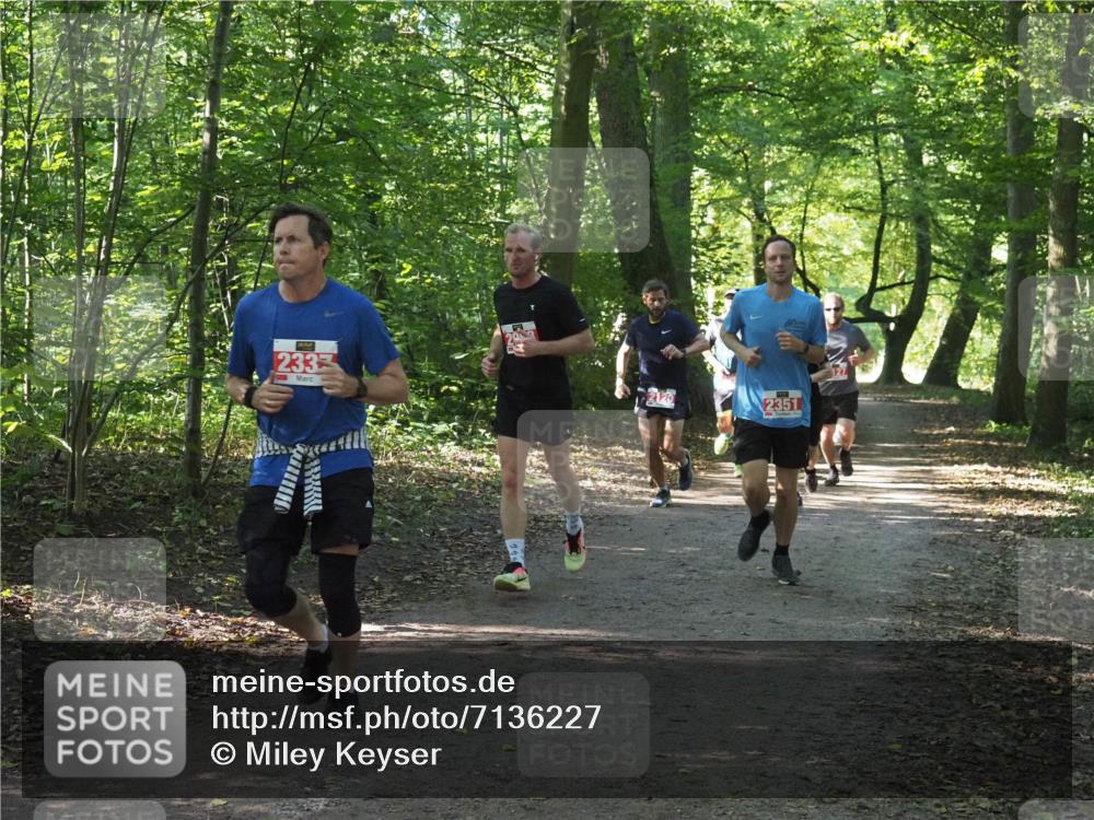 22.09.2024 - 32. Volkslauf durch das schöne Alstertal Miley Keyser http://msf.ph/oto/7136227 22.09.2024 10:41:40 Laufen 2333, 2120, 2351 meine-sportfotos.de