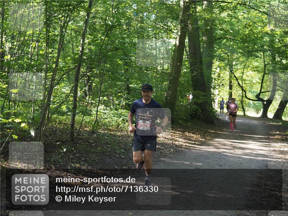 22.09.2024 - 32. Volkslauf durch das schöne Alstertal Miley Keyser http://msf.ph/oto/7136330 22.09.2024 10:40:51 Laufen  meine-sportfotos.de