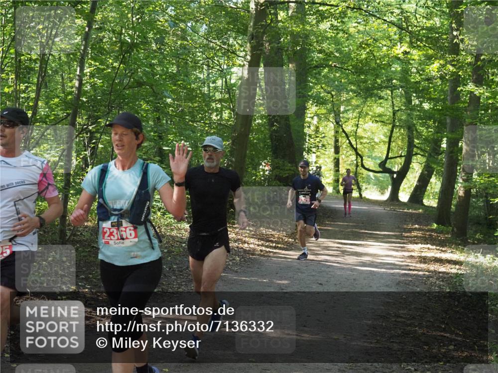 22.09.2024 - 32. Volkslauf durch das schöne Alstertal Miley Keyser http://msf.ph/oto/7136332 22.09.2024 10:40:49 Laufen 2366 meine-sportfotos.de