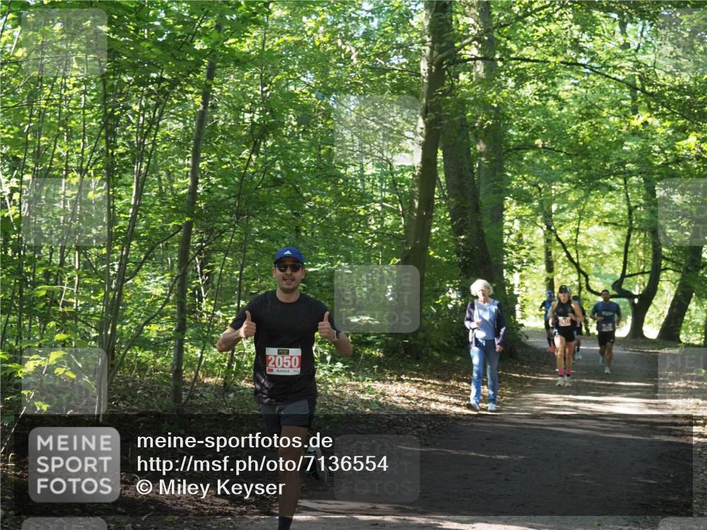22.09.2024 - 32. Volkslauf durch das schöne Alstertal Miley Keyser http://msf.ph/oto/7136554 22.09.2024 10:38:58 Laufen 2050, 3 meine-sportfotos.de