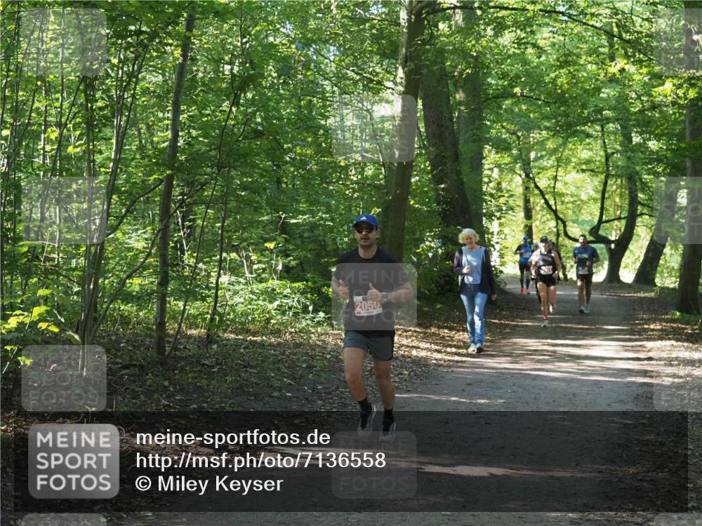 22.09.2024 - 32. Volkslauf durch das schöne Alstertal Miley Keyser http://msf.ph/oto/7136558 22.09.2024 10:38:57 Laufen 2050 meine-sportfotos.de