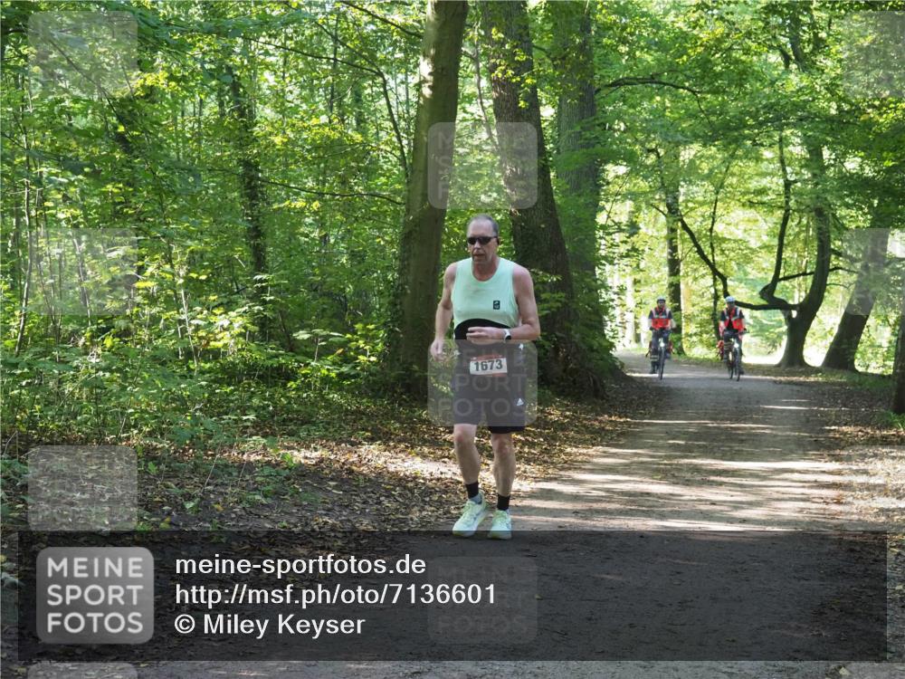 22.09.2024 - 32. Volkslauf durch das schöne Alstertal Miley Keyser http://msf.ph/oto/7136601 22.09.2024 10:29:05 Laufen 1673 meine-sportfotos.de